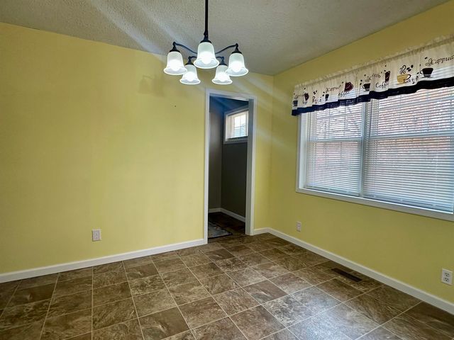 170 MITCHELL ST, Selmer, TN 38375