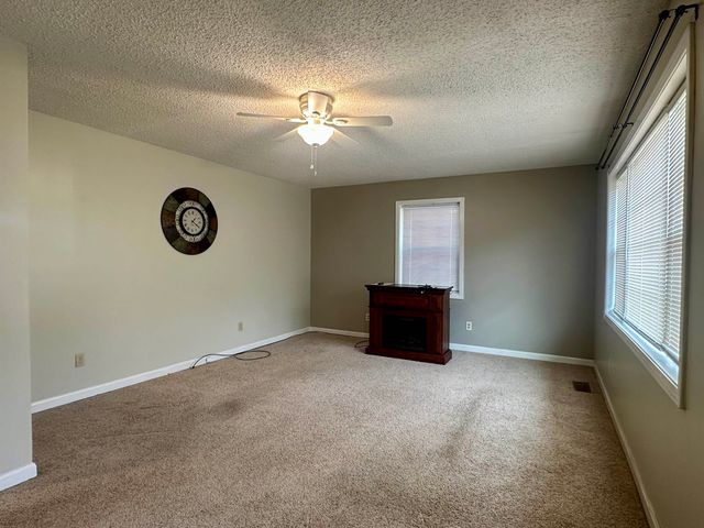 170 MITCHELL ST, Selmer, TN 38375