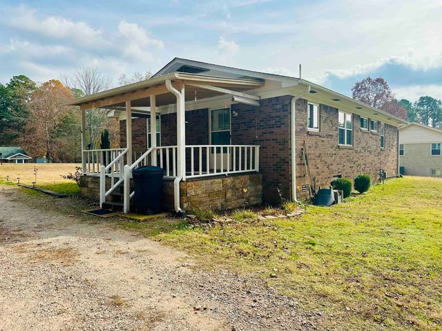170 MITCHELL ST, Selmer, TN 38375