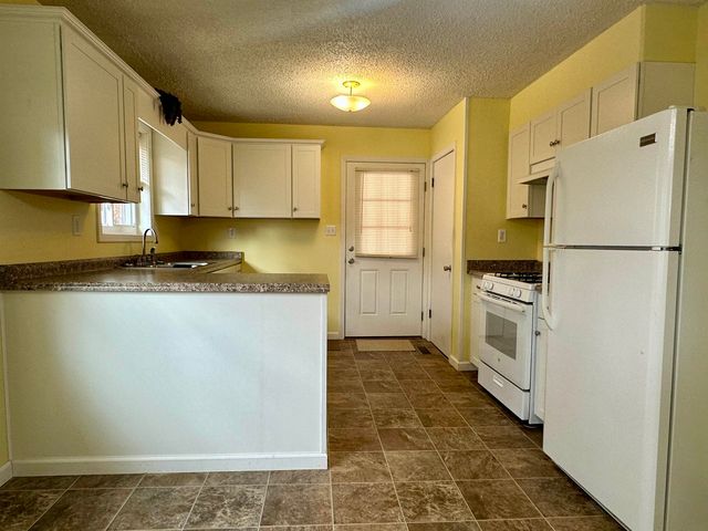 170 MITCHELL ST, Selmer, TN 38375