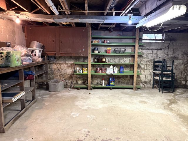 6750 W RIDGE Road, Fairview, PA 16415