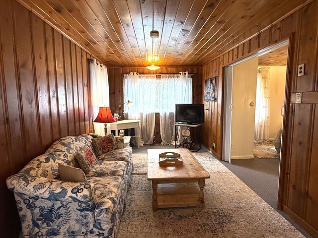 6750 W RIDGE Road, Fairview, PA 16415