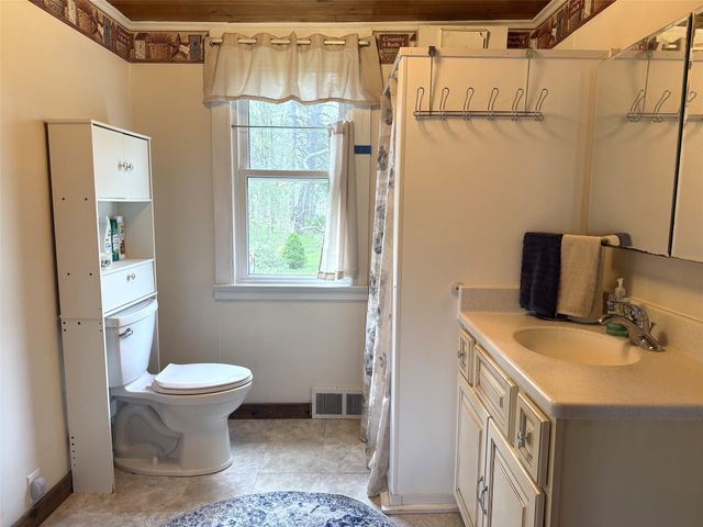 6750 W RIDGE Road, Fairview, PA 16415
