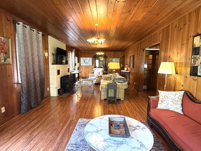 6750 W RIDGE Road, Fairview, PA 16415
