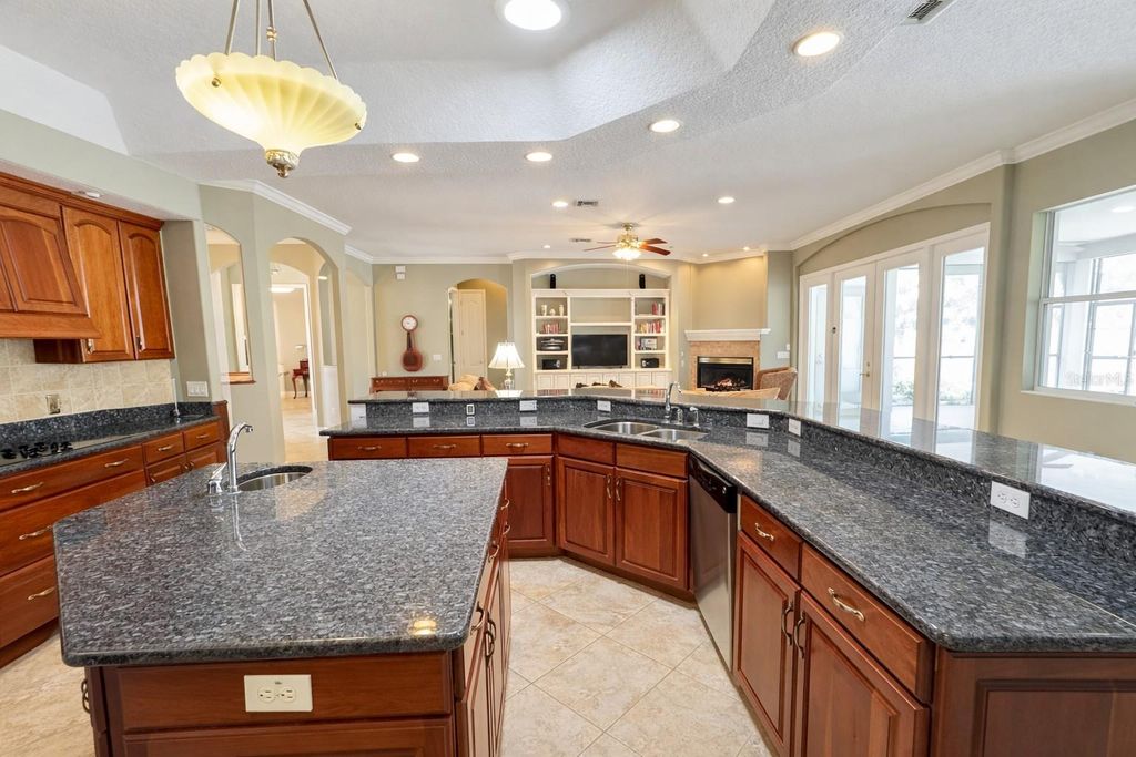 Image 14 of property listing at 39545 HARBOR HILLS BOULEVARD, Lady Lake, FL 32159