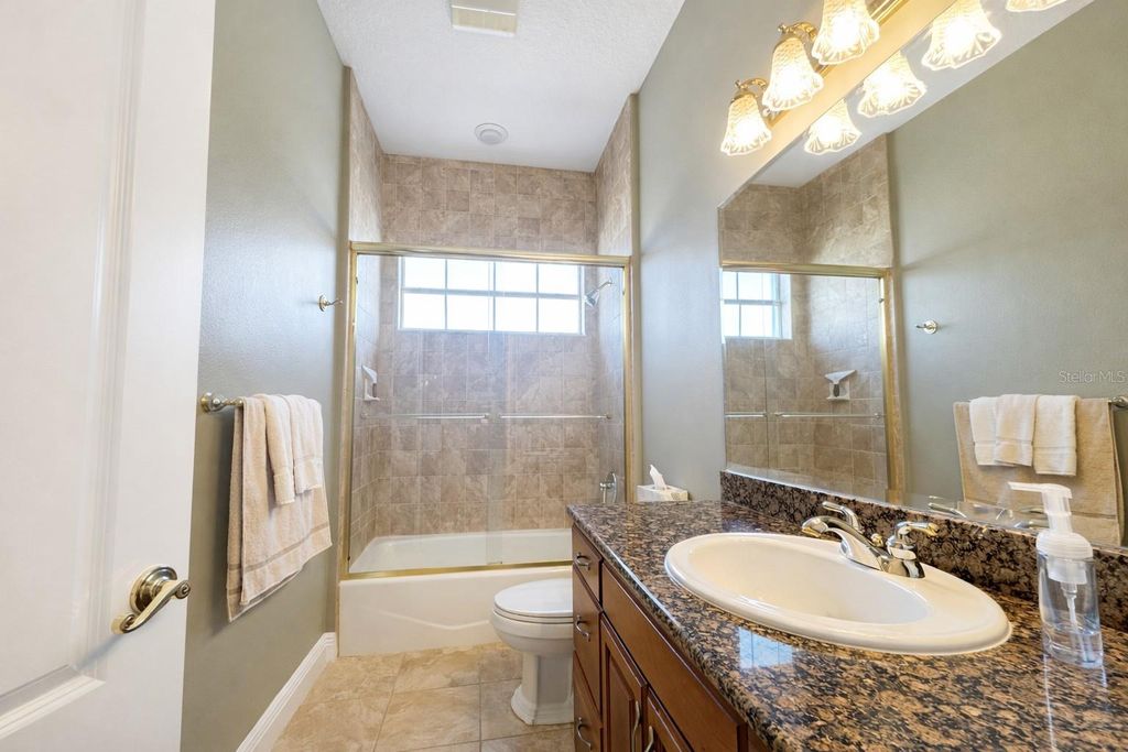 Image 25 of property listing at 39545 HARBOR HILLS BOULEVARD, Lady Lake, FL 32159