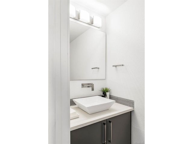 3637 Osage St, Denver, CO 80211