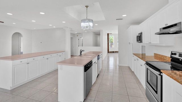 608 COLUMBUS DRIVE, Tierra Verde, FL 33715