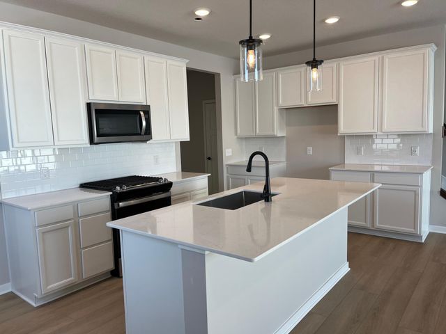 17967 Genoa Drive, Lakeville, MN 55044