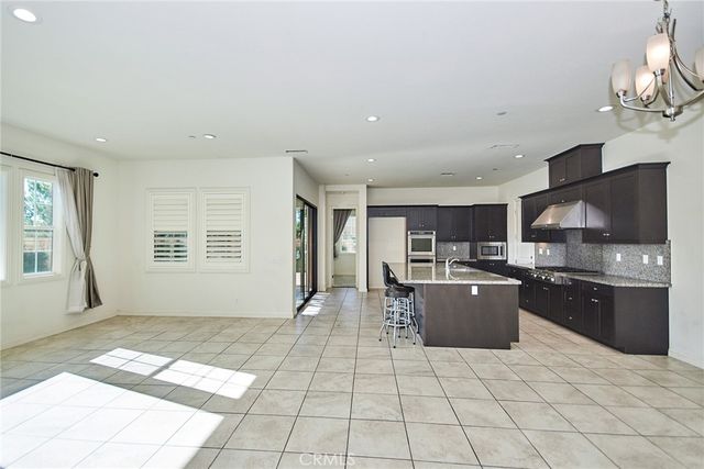 115 Mesa Verde Lane, Lake Forest, CA 92630