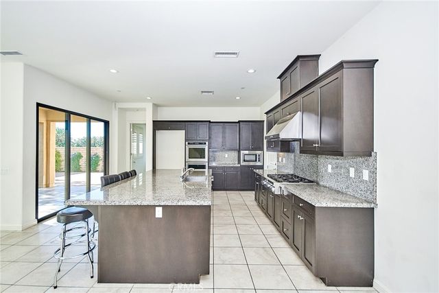 115 Mesa Verde Lane, Lake Forest, CA 92630