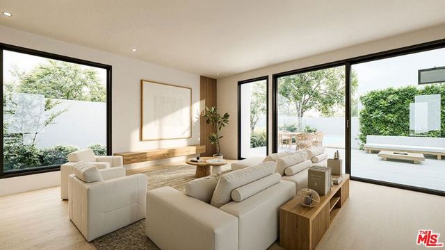 645 N Gardner Street, Los Angeles, CA 90036