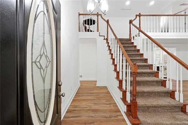 45 Wolf Ridge Trail NE, White, GA 30184