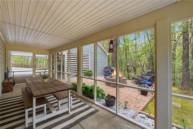 45 Wolf Ridge Trail NE, White, GA 30184