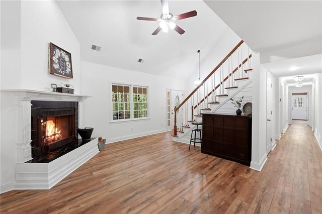45 Wolf Ridge Trail NE, White, GA 30184