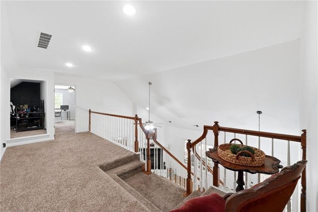 45 Wolf Ridge Trail NE, White, GA 30184