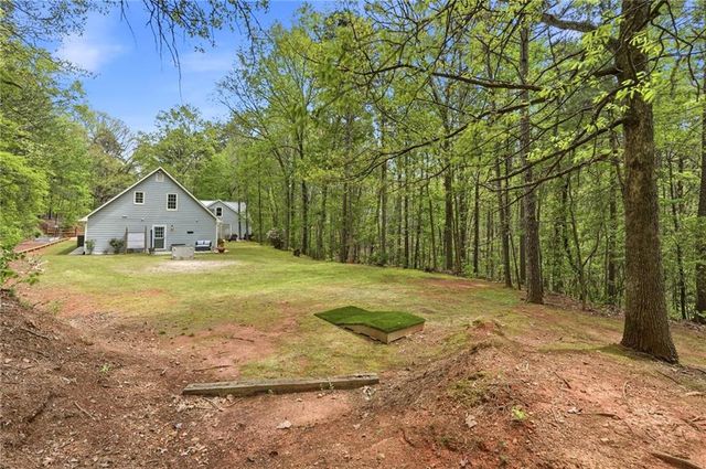 45 Wolf Ridge Trail NE, White, GA 30184