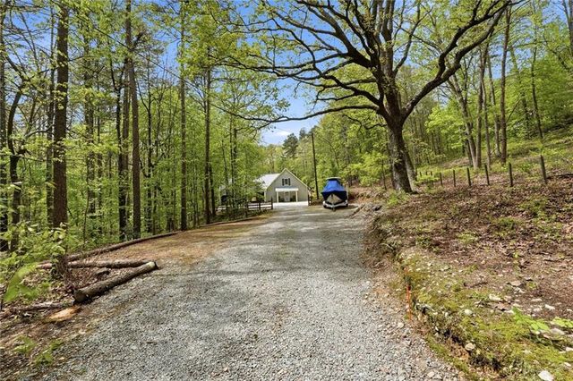 45 Wolf Ridge Trail NE, White, GA 30184