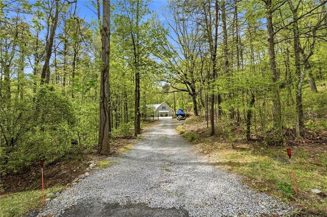45 Wolf Ridge Trail NE, White, GA 30184