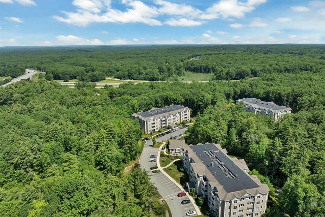 24 Willey Creek Rd Unit 403, Exeter, NH 03833