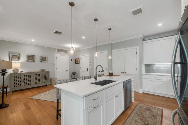24 Willey Creek Rd Unit 403, Exeter, NH 03833