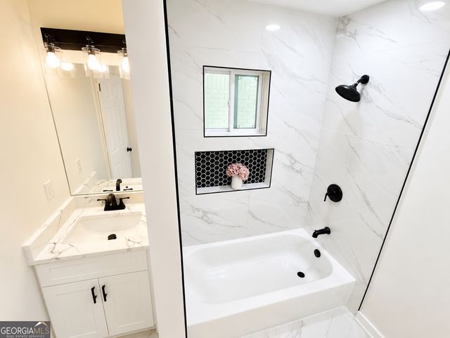 3994 E Hilda Circle, Decatur, GA 30035