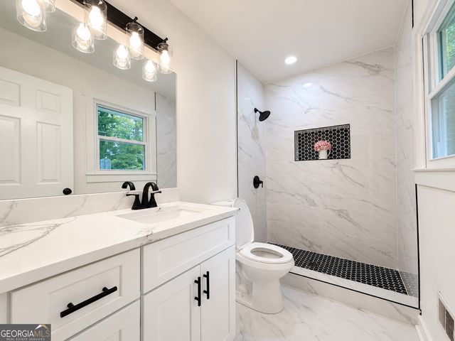 3994 E Hilda Circle, Decatur, GA 30035