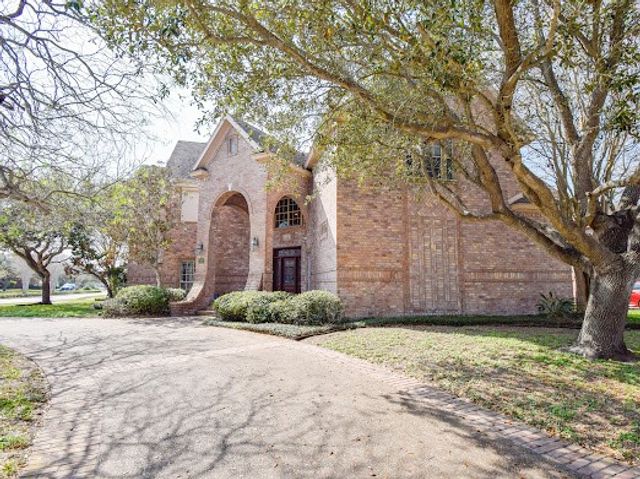 5741 Oso Pkwy, Corpus Christi, TX 78414