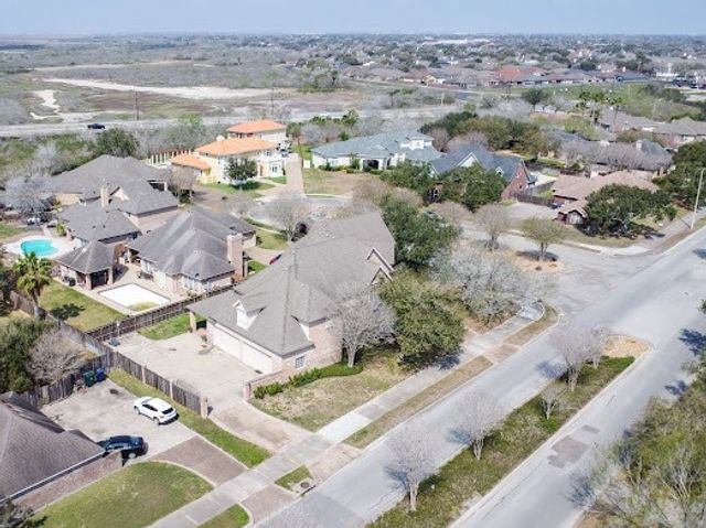 5741 Oso Pkwy, Corpus Christi, TX 78414