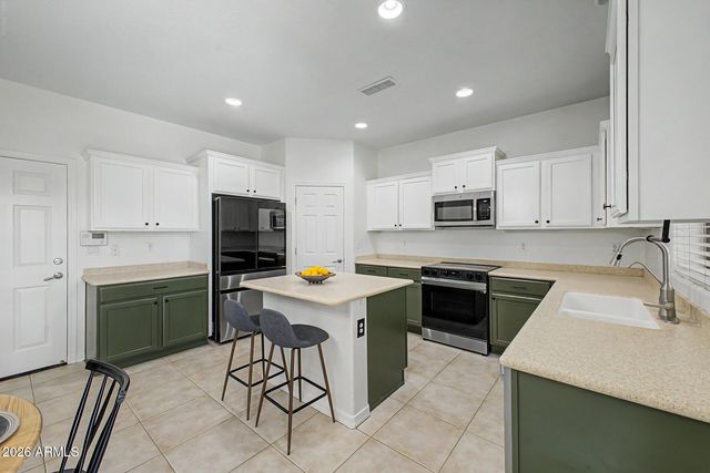 2209 W KATHLEEN Road, Phoenix, AZ 85023