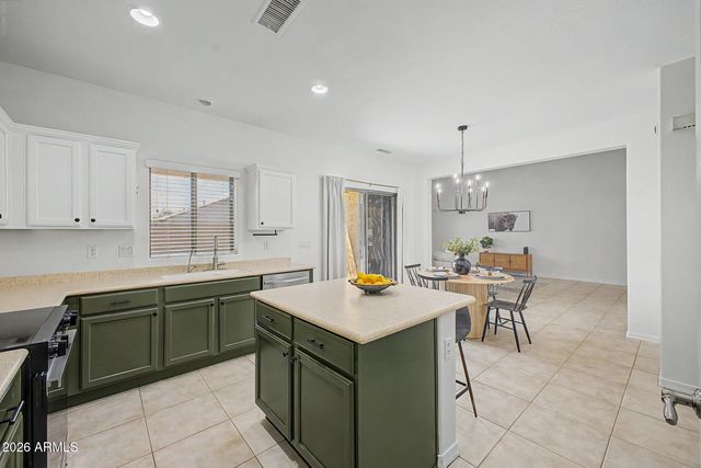 2209 W KATHLEEN Road, Phoenix, AZ 85023