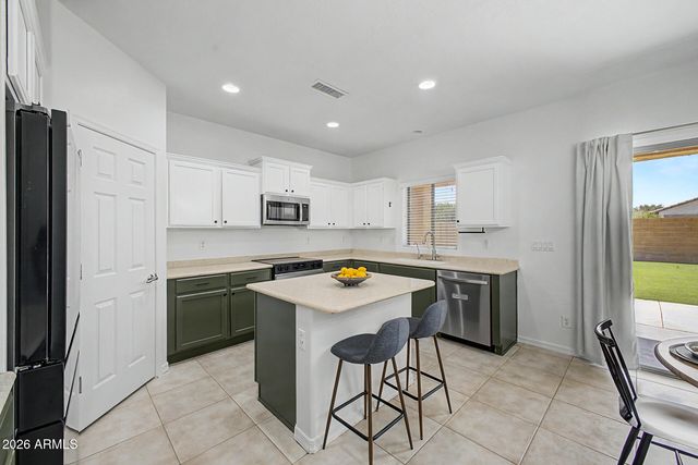 2209 W KATHLEEN Road, Phoenix, AZ 85023