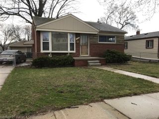 729 Cleophus Parkway, Lincoln Park, MI 48146