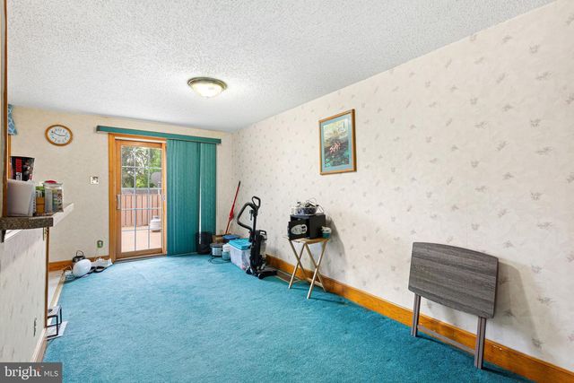 5226 WESTBROOK DR, Clifton Heights, PA 19018