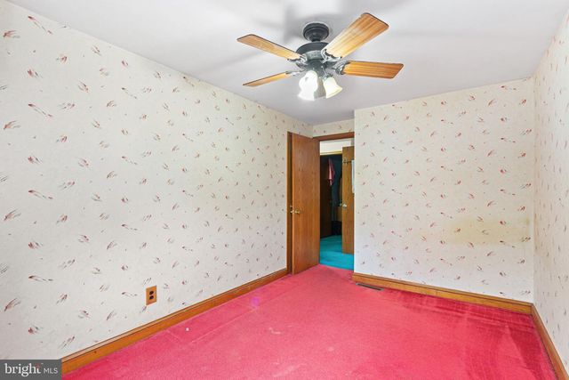 5226 WESTBROOK DR, Clifton Heights, PA 19018