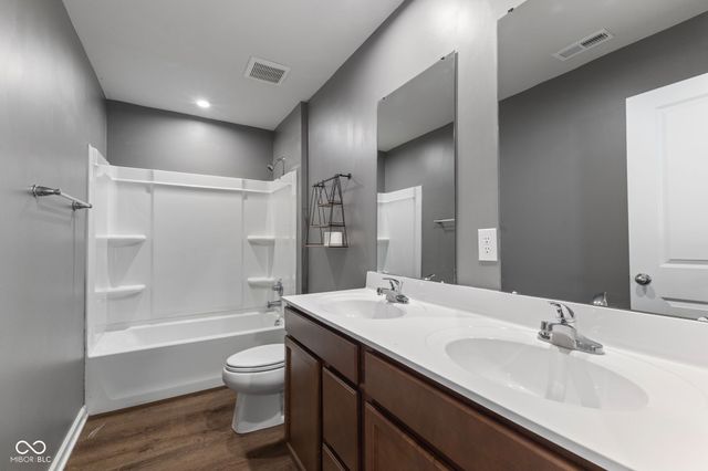 1838 Cascades Drive, Greenfield, IN 46140