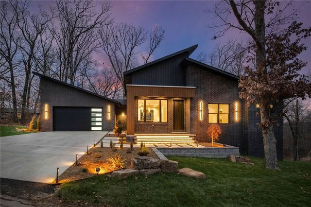 5 Ayton Lane, Bella Vista, AR 72714