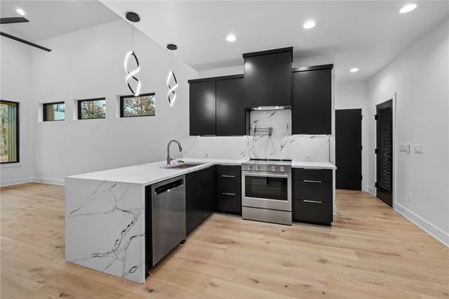 5 Ayton Lane, Bella Vista, AR 72714