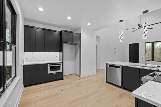 5 Ayton Lane, Bella Vista, AR 72714