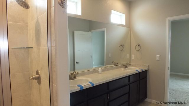 5618 DAYTON DR, Cheyenne, WY 82009