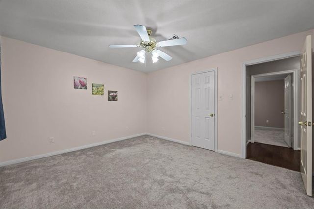 2412 Londonderry Drive, Pearland, TX 77581