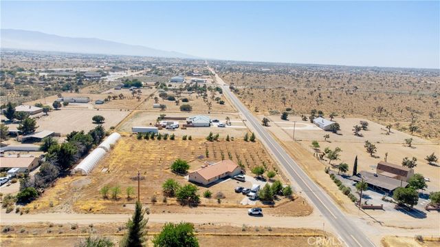 9995 Smoke Tree, Hesperia, CA 92344