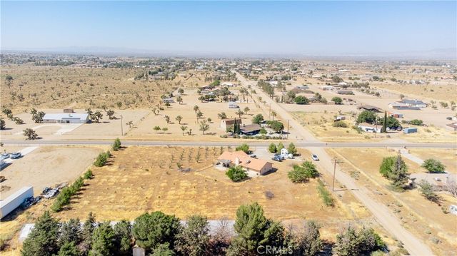 9995 Smoke Tree, Hesperia, CA 92344