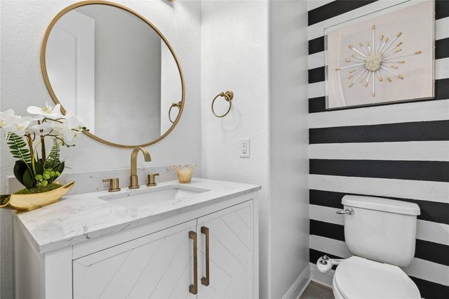 1517 Bardella DR, Leander, TX 78641