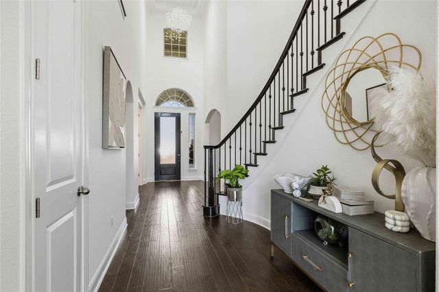 1517 Bardella DR, Leander, TX 78641