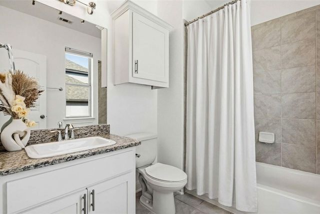 1517 Bardella DR, Leander, TX 78641