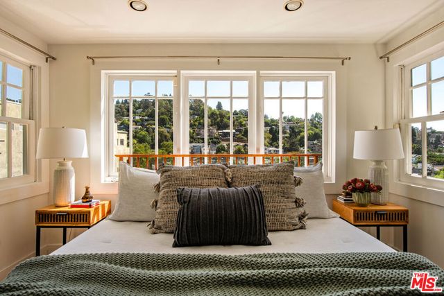 1923 Mayview Drive, Los Angeles, CA 90027