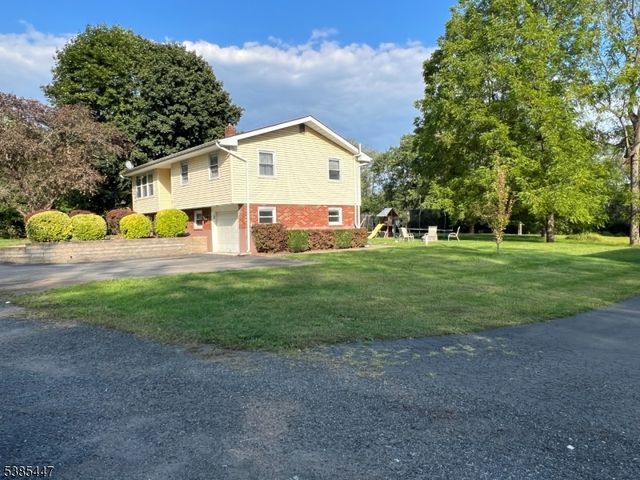 134 Winters Ave, Mansfield Twp., NJ 07865