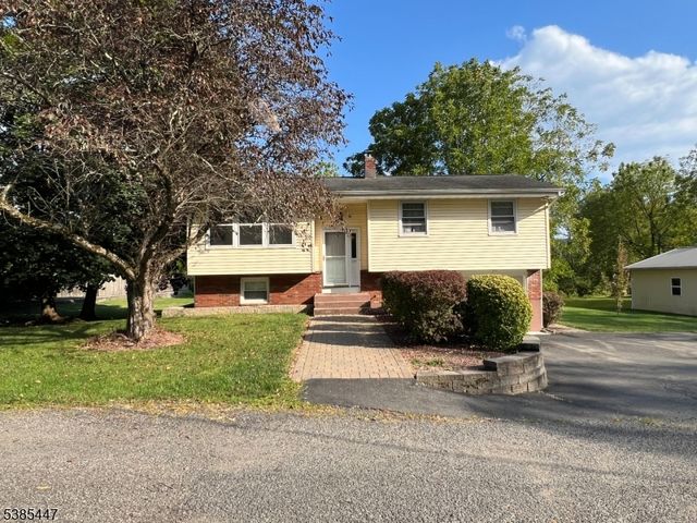 134 Winters Ave, Mansfield Twp., NJ 07865