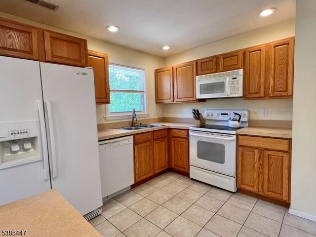 134 Winters Ave, Mansfield Twp., NJ 07865
